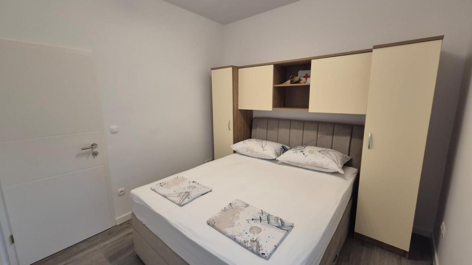 Apartments Sea Star Kastela Exterior photo