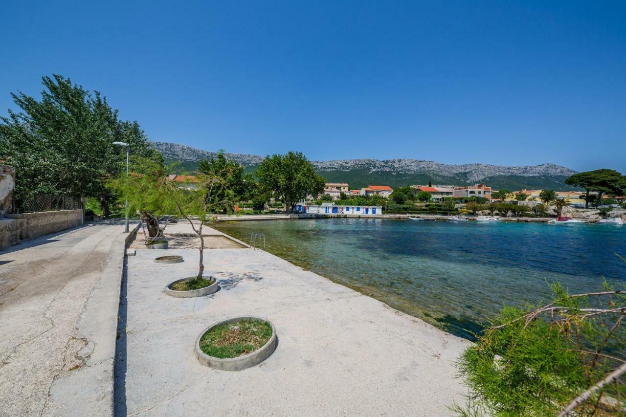Apartments Sea Star Kastela Exterior photo