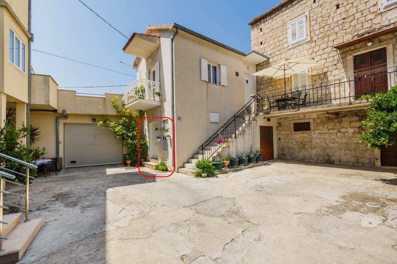Apartments Sea Star Kastela Exterior photo