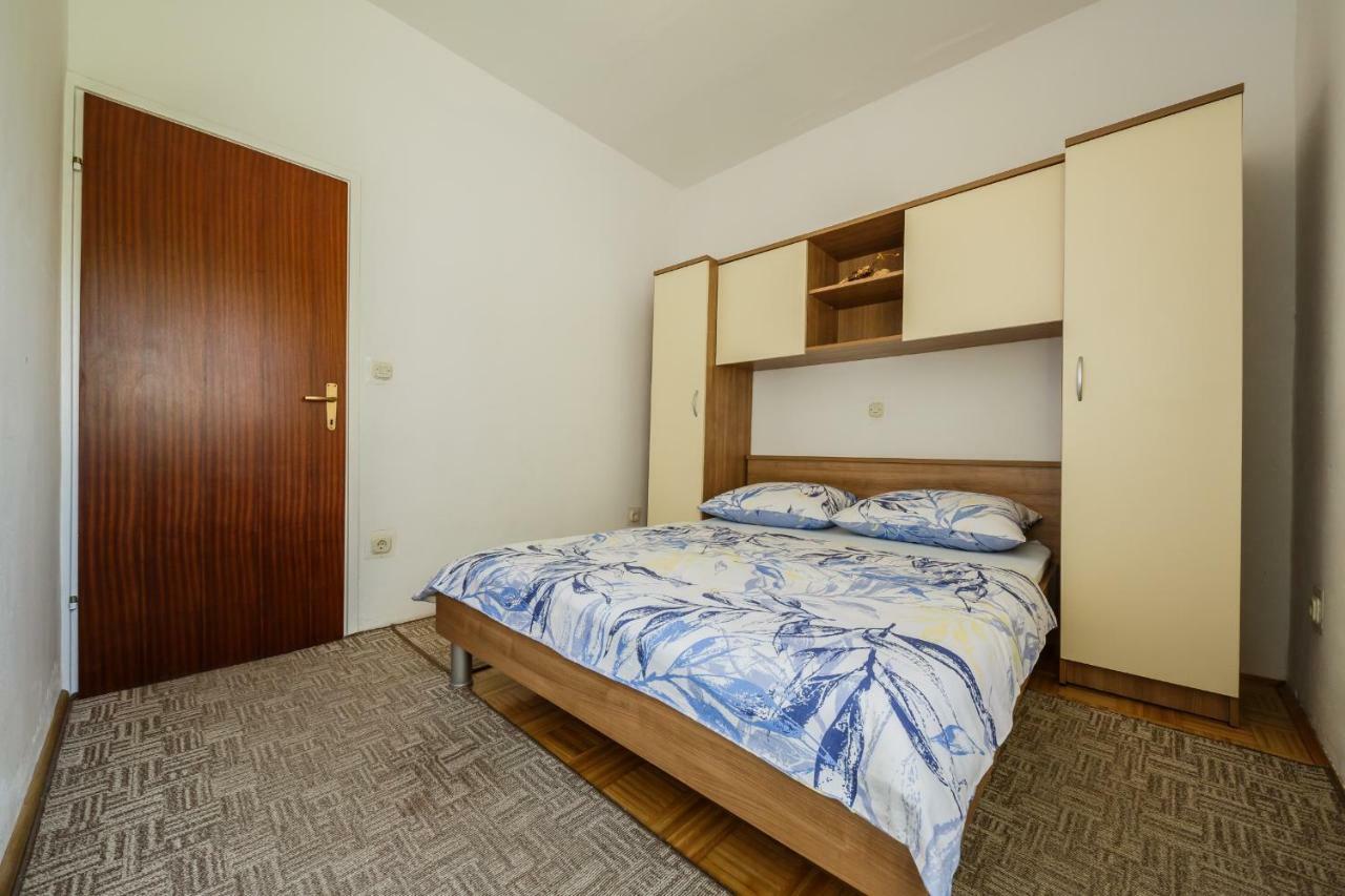 Apartments Sea Star Kastela Exterior photo