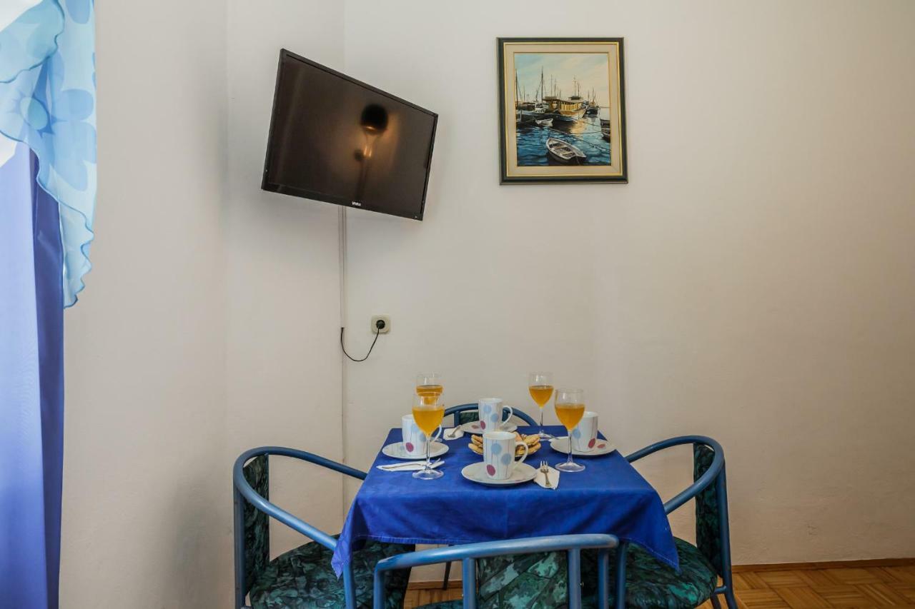 Apartments Sea Star Kastela Exterior photo